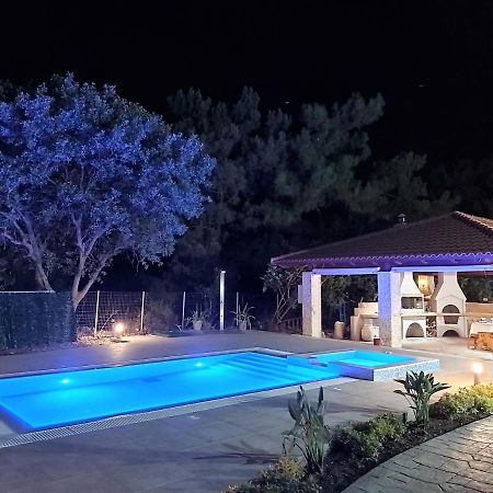 Fiore Di Rodi - Private Pool, Jacuzzi And Barbecue Ialisos Exterior foto