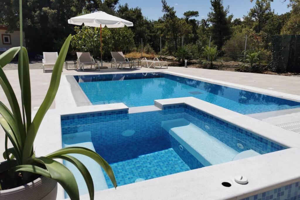 Fiore Di Rodi - Private Pool, Jacuzzi And Barbecue Ialisos Exterior foto